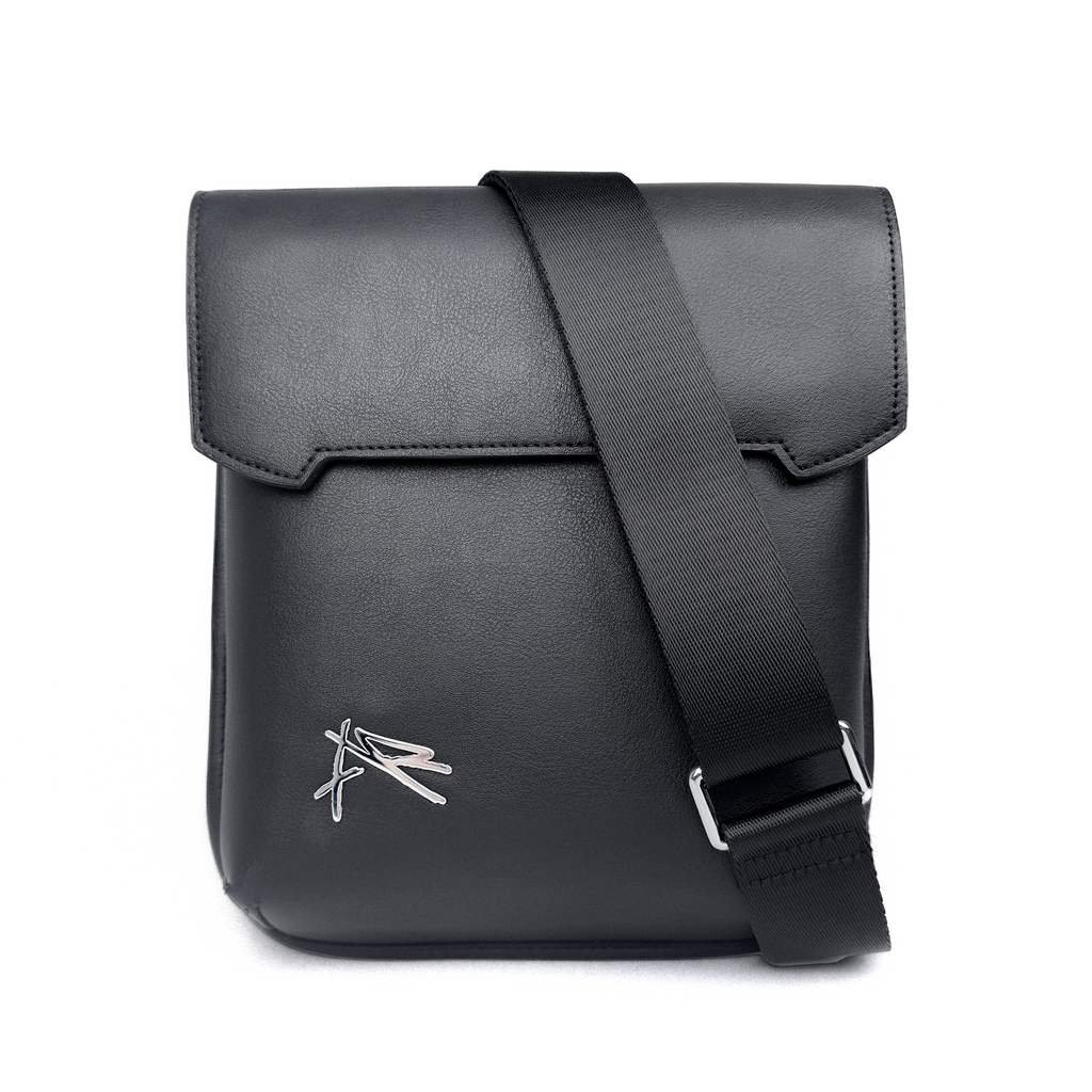 Mule Messenger Bag – Technical PU Leather.