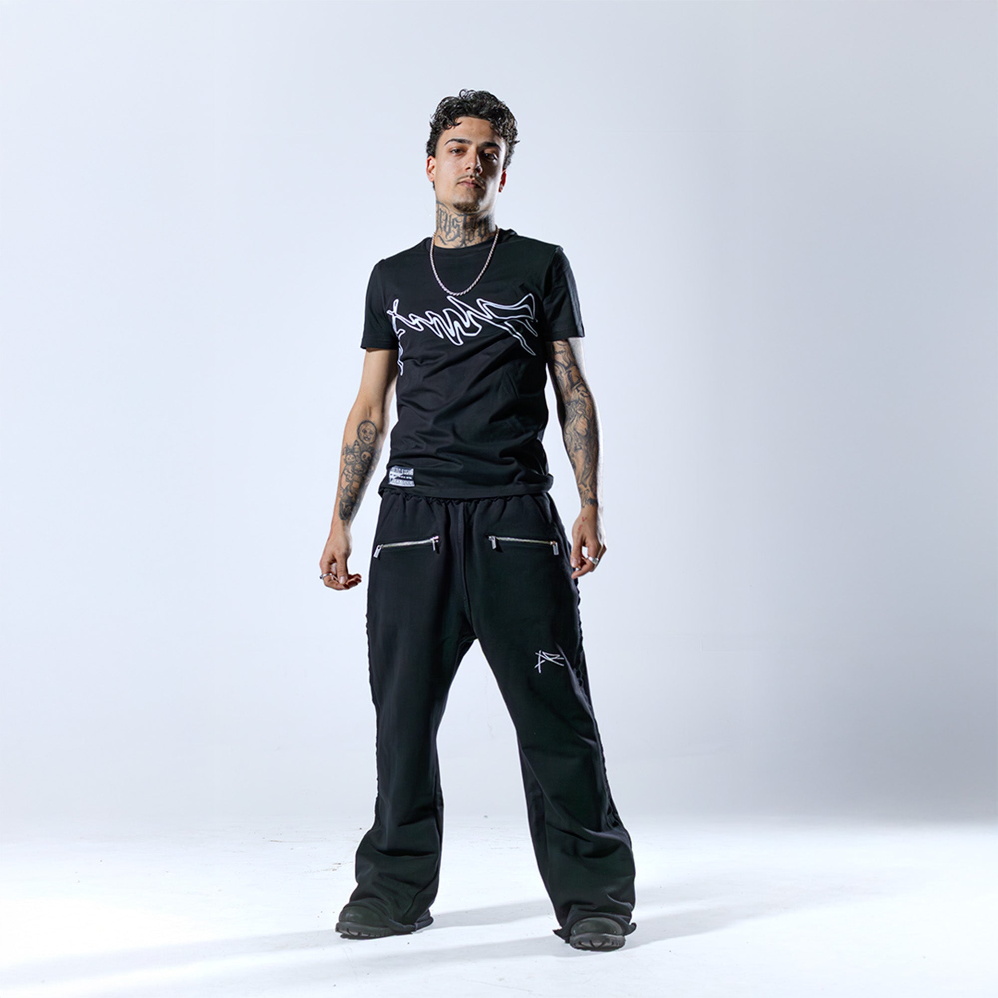 SIGNATURE WHITE ON BLACK TEE